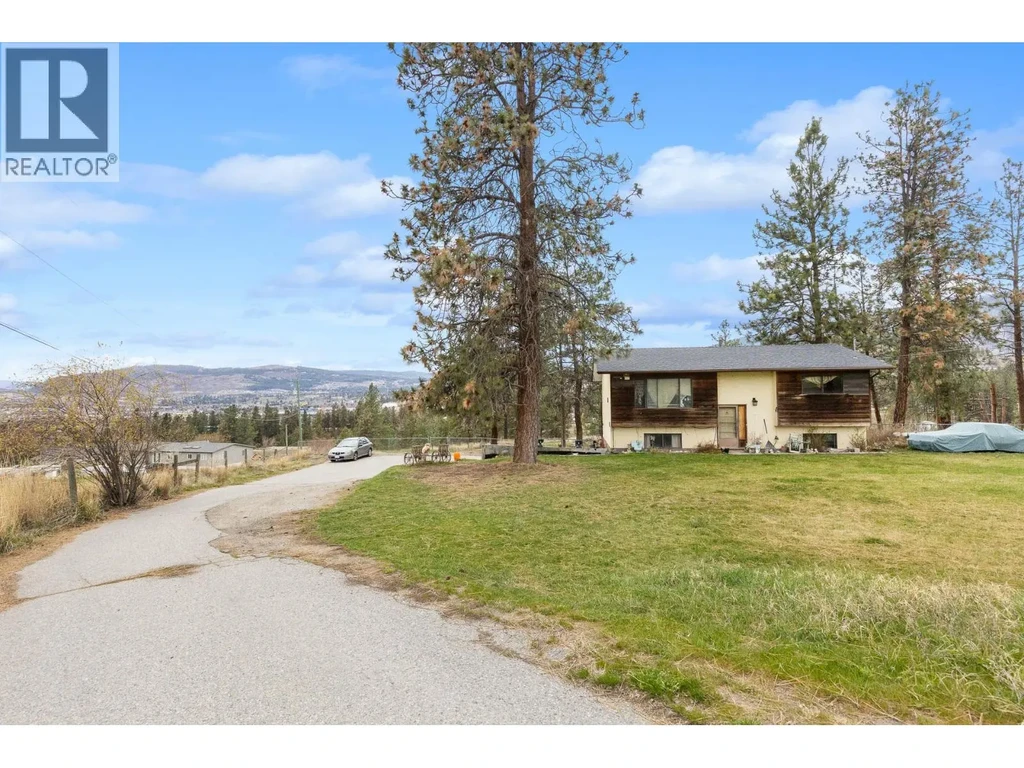 3260 Coyote Crescent, Westbank